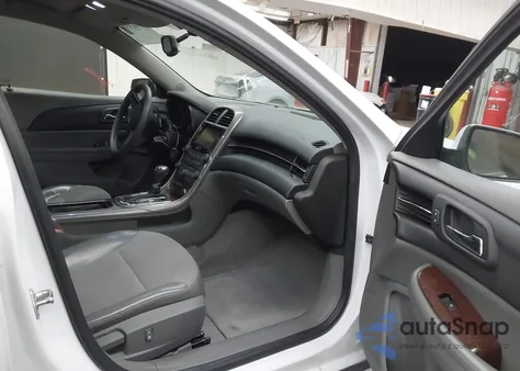 2013 Chevrolet Malibu Eco z USA, uszkodzony, nr VIN 1G11D5RR5DF121237